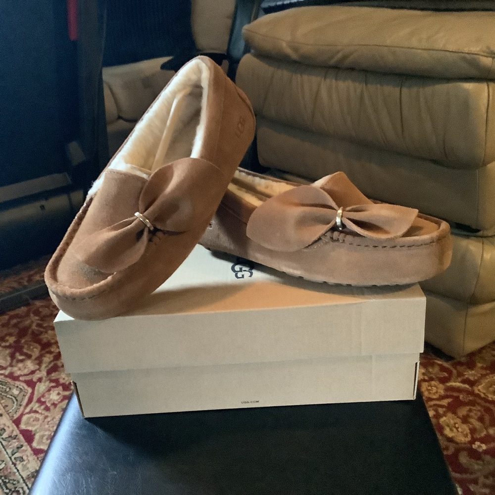 UGG W Ansley Twist Moccasin